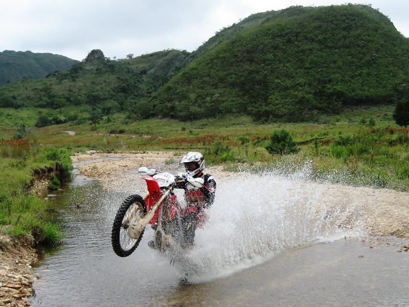 Viagem Off Road: 5 trilhas de motos imperdíveis no Brasil